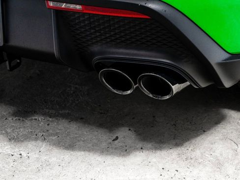 New 2026 Porsche Macan GTS image 17