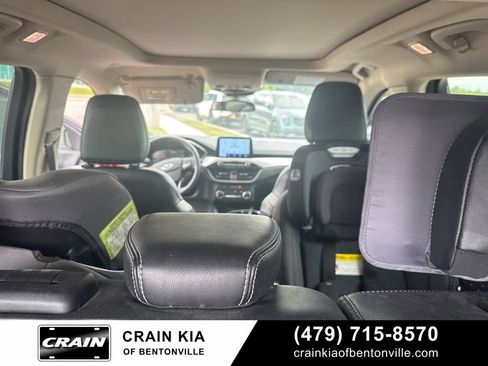 Used 2020 Ford Escape SEL FWD image 18