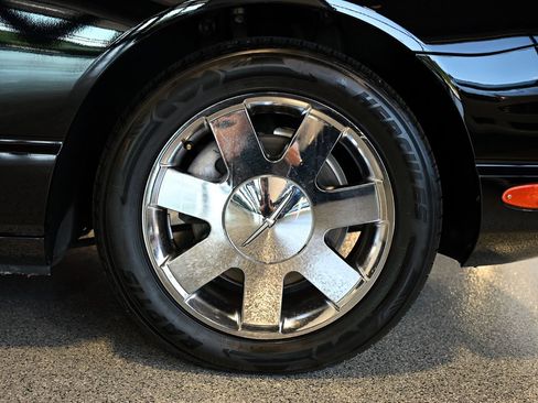 Used 2002 Ford Thunderbird RWD image 17