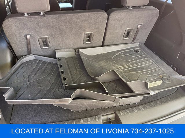Certified 2023 Chevrolet Traverse LT FWD image 32