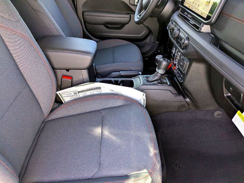 New 2025 Jeep Wrangler Rubicon image 24