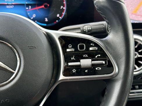 Certified 2023 Mercedes-Benz GLA 250 image 33