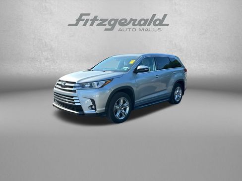Used 2019 Toyota Highlander Limited AWD/4WD image 3