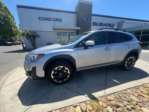 Certified 2023 Subaru Crosstrek 2.0i Premium AWD/4WD image 1