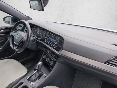 Used 2020 Volkswagen Jetta R-Line image 23