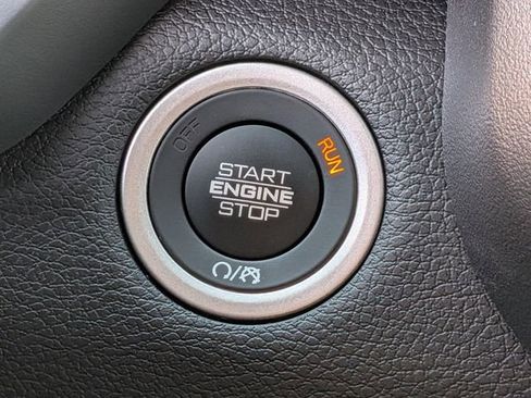 New 2026 RAM 2500 Laramie AWD/4WD image 34