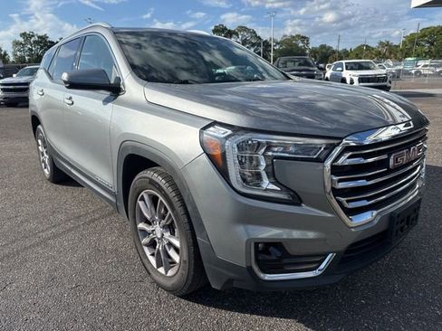 Used 2023 GMC Terrain SLT AWD/4WD image 4