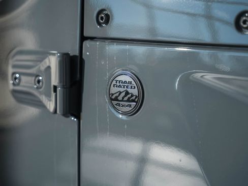 New 2026 Jeep Gladiator Sport image 14