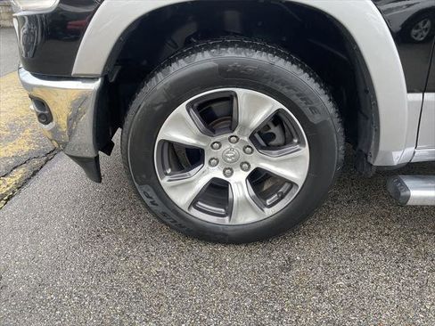 Certified 2019 RAM 1500 Laramie image 9