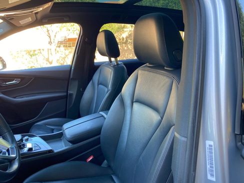 Used 2019 Audi Q7 3.0T Premium w/ Convenience Package AWD/4WD image 31