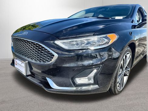 Used 2020 Ford Fusion Titanium AWD/4WD image 32