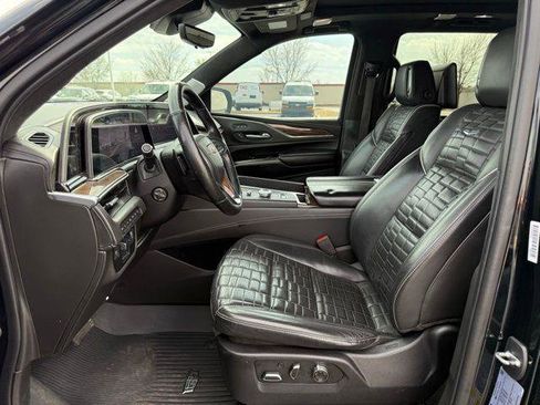 Used 2021 Cadillac Escalade Sport Platinum image 30