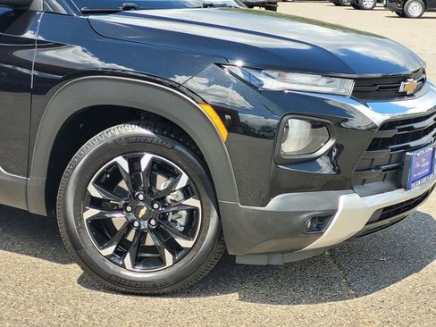 Used 2021 Chevrolet TrailBlazer LT w/ Convenience Package FWD image 6