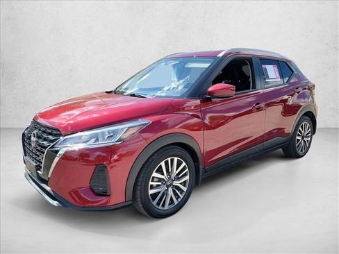 Used 2024 Nissan Kicks SV FWD image 1