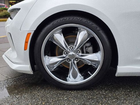 Used 2016 Chevrolet Camaro LT image 10