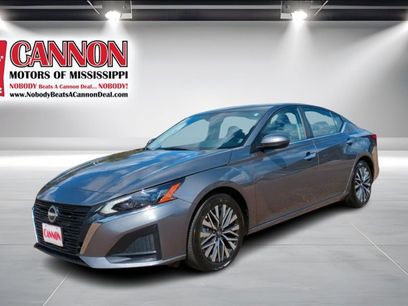 Used 2024 Nissan Altima 2.5 SV w/ SV Premium Package