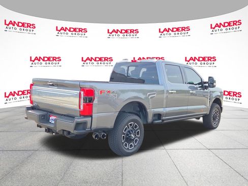 Used 2024 Ford F250 Platinum image 3