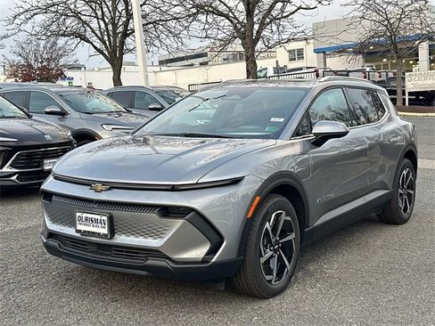 New 2026 Chevrolet Equinox EV LT image 5
