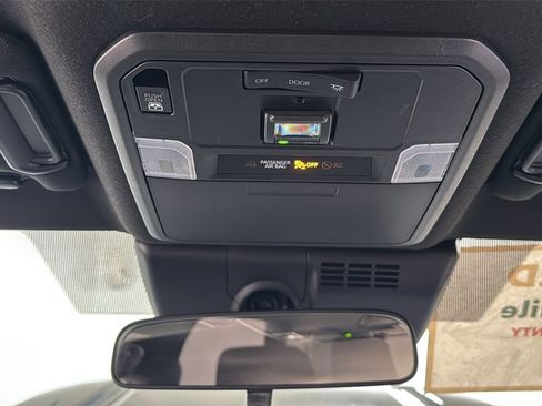 Certified 2025 Toyota 4Runner TRD Off-Road image 11