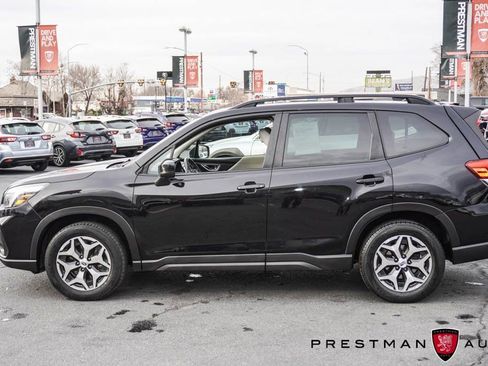 Used 2021 Subaru Forester Premium AWD/4WD image 16