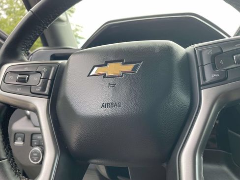 Used 2025 Chevrolet Silverado 1500 LT AWD/4WD image 28