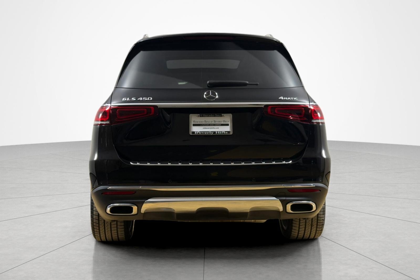 Used 2023 Mercedes-Benz GLS 450 4MATIC image 4