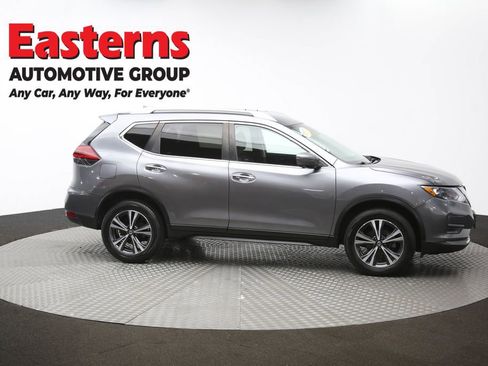 Used 2020 Nissan Rogue SV w/ Premium Package image 53