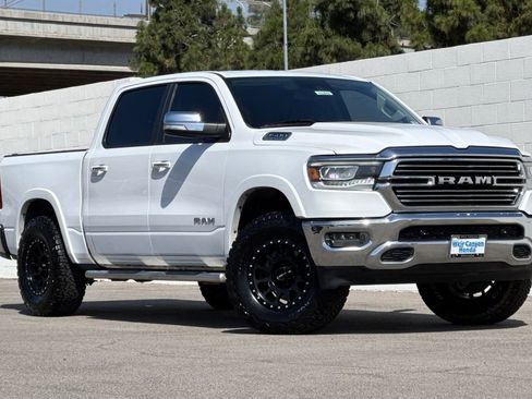 Used 2022 RAM 1500 Laramie AWD/4WD image 2