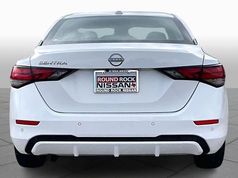 Certified 2025 Nissan Sentra SV image 4