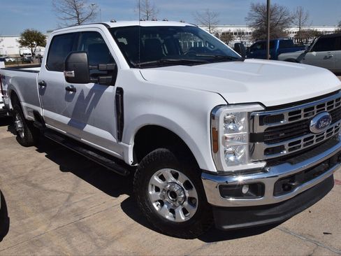 Used 2024 Ford F250 XLT w/ FX4 Off-Road Package image 4