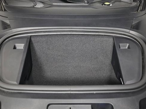 Certified 2024 Porsche Taycan image 31