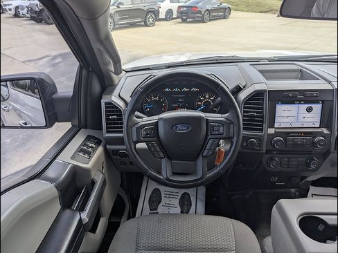 Used 2018 Ford F150 XLT w/ Equipment Group 302A Luxury AWD/4WD image 3