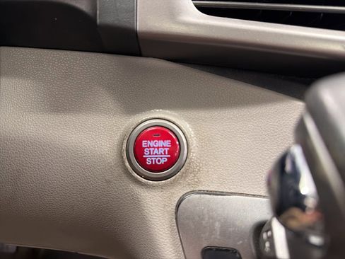 Used 2015 Honda Odyssey EX-L image 19