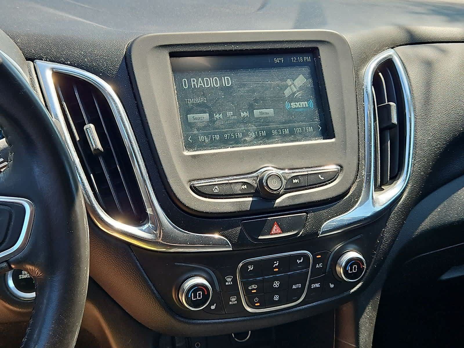 Used 2018 Chevrolet Equinox LT FWD image 26