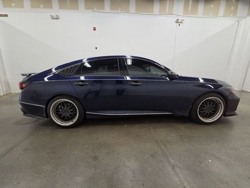 Used 2020 Honda Accord EX image 8