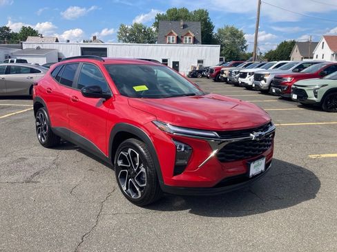New 2026 Chevrolet Trax RS w/ Driver Confidence Package FWD image 1