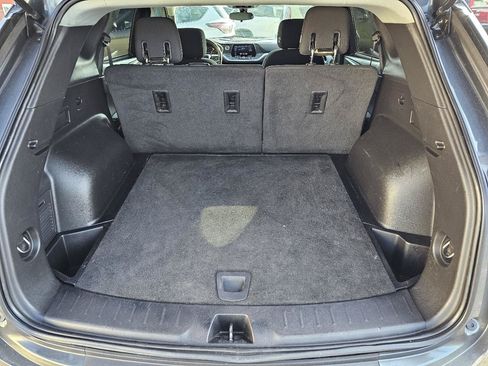 Used 2019 Chevrolet Blazer LT FWD image 25