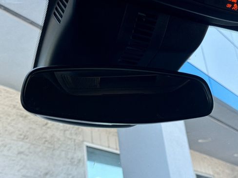 Used 2025 Chevrolet Traverse Z71 image 27