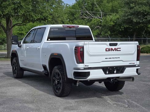 Certified 2026 GMC Sierra 2500 AT4 w/ AT4 Premium Plus Package AWD/4WD image 5