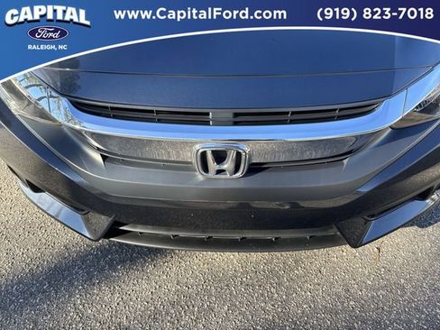 Used 2016 Honda Civic Touring image 10
