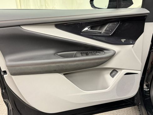 New 2026 Chevrolet Blazer EV SS image 26