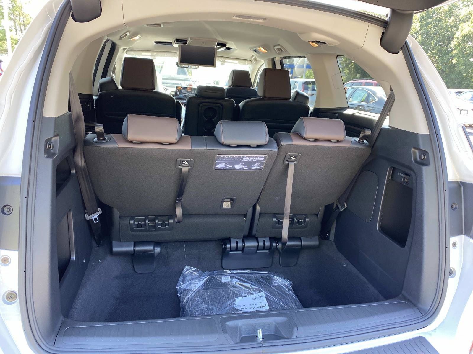 New 2026 Honda Odyssey Elite image 6