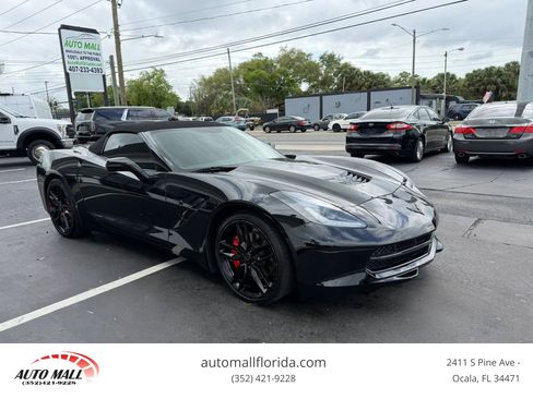 Used 2019 Chevrolet Corvette Stingray Convertible w/ Carbon Flash Badge Package image 1