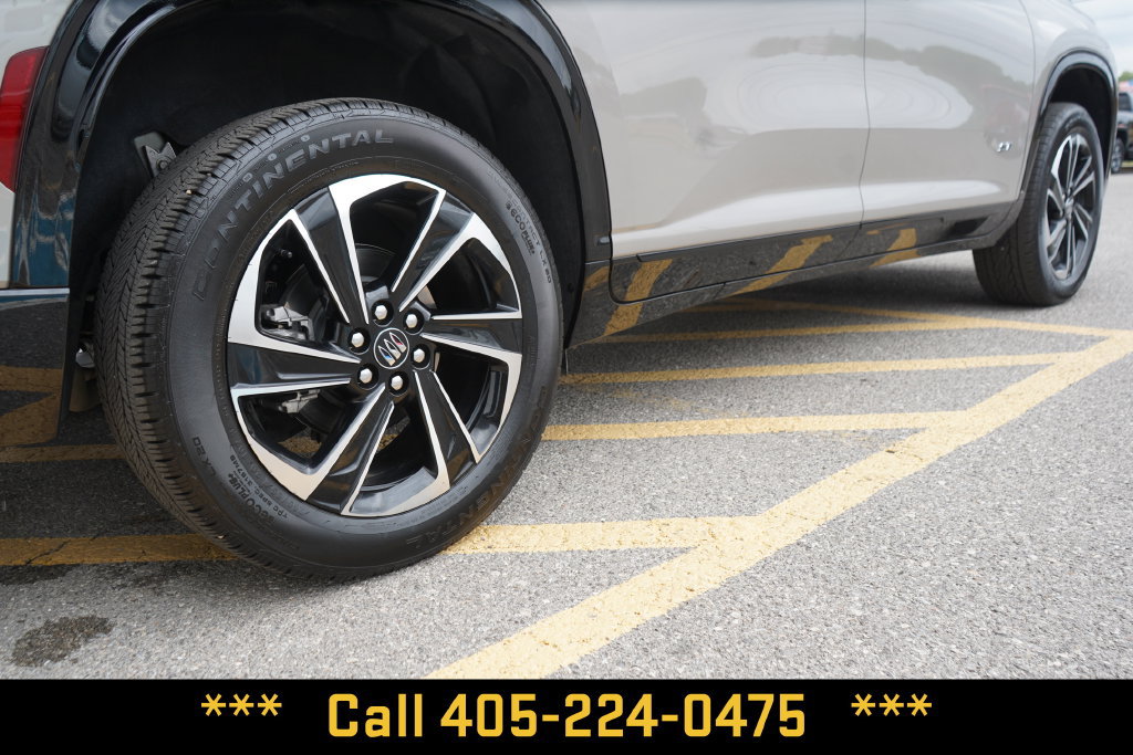 Used 2026 Buick Enclave Sport Touring FWD image 8