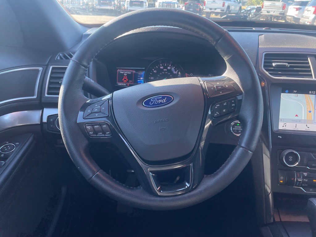 Used 2017 Ford Explorer XLT w/ Equipment Group 202A FWD image 25