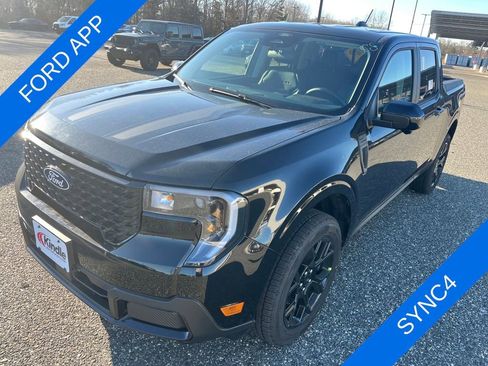 New 2026 Ford Maverick Lariat w/ Black Appearance Package image 4