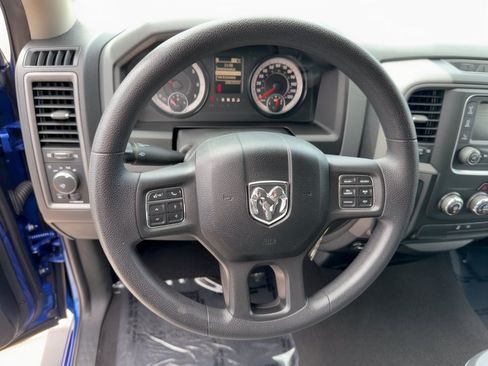 Used 2018 RAM 1500 Express RWD image 10