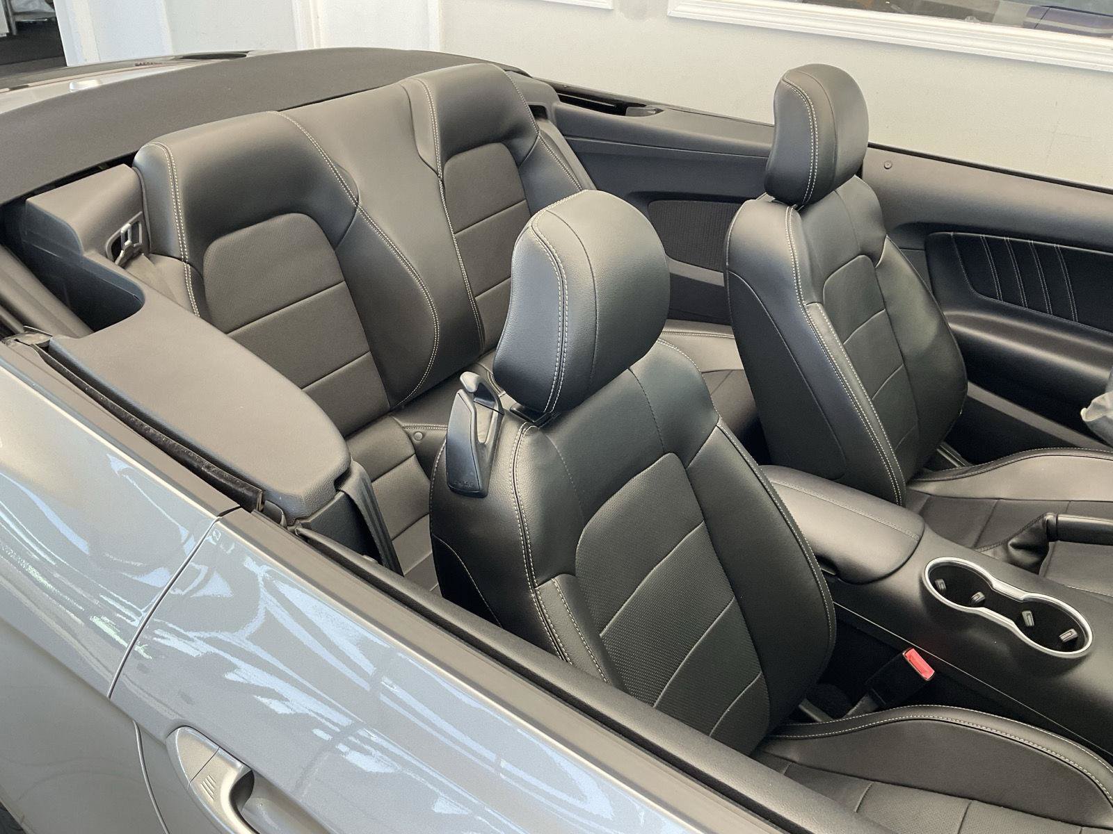 Used 2019 Ford Mustang GT Premium w/ Black Accent Package RWD image 12