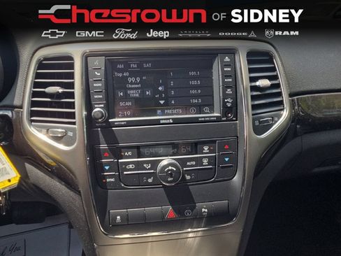 Used 2013 Jeep Grand Cherokee Laredo AWD/4WD image 30