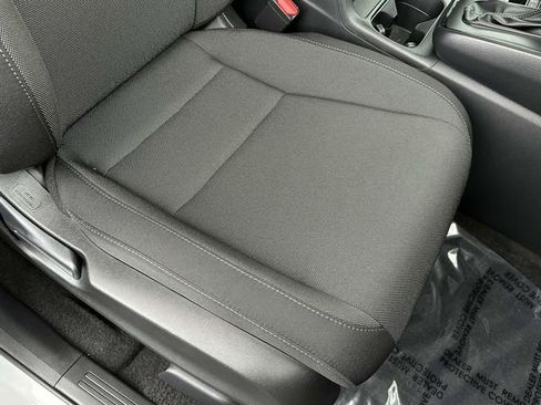 Used 2025 Honda CR-V LX image 8